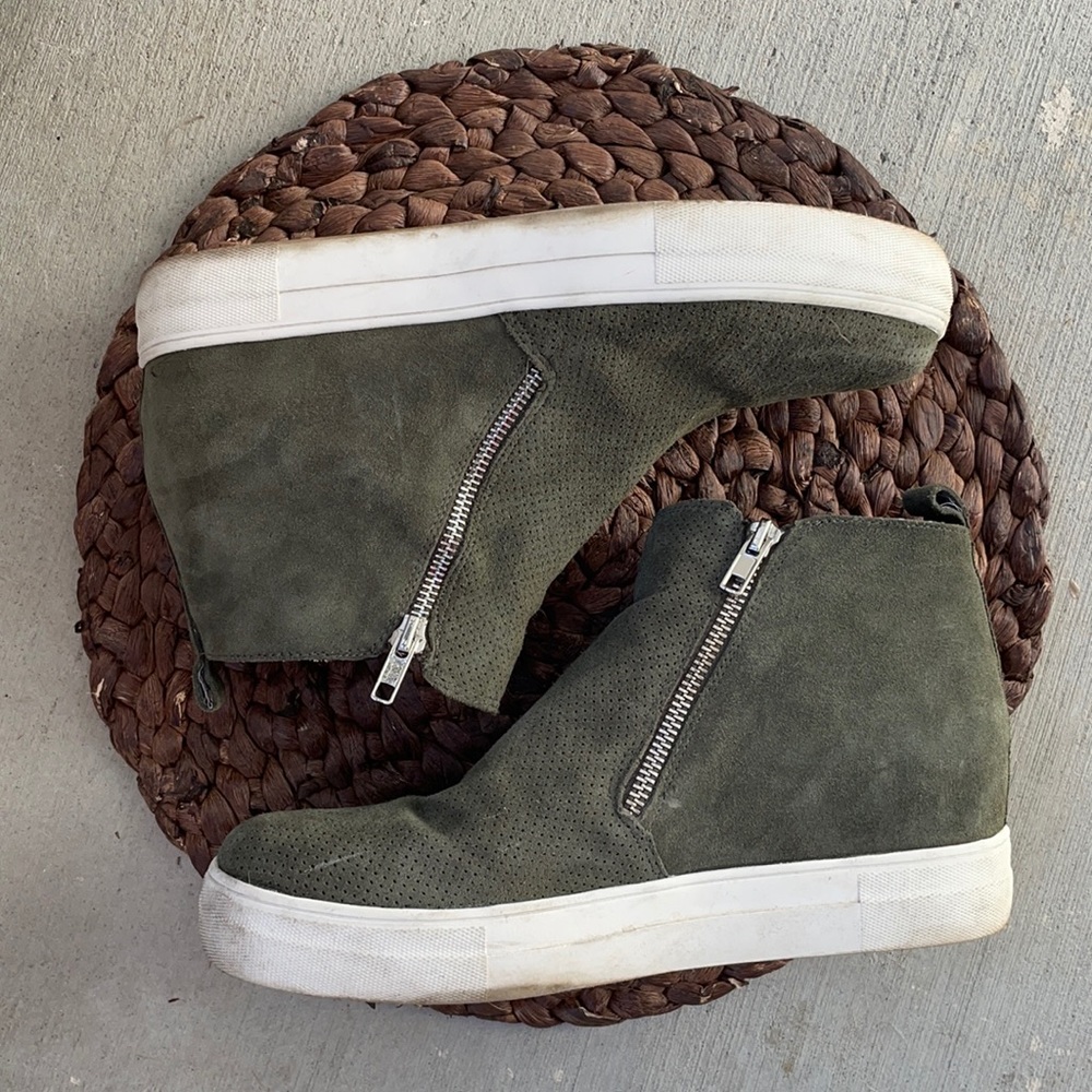 Steve Madden Carlen Olive Green Zip Ankle Boots